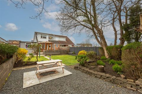 Weig Fach Lane, Fforestfach, Swansea SA5