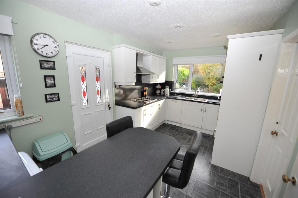 Additional image 8 of Evesham Grove, Idle