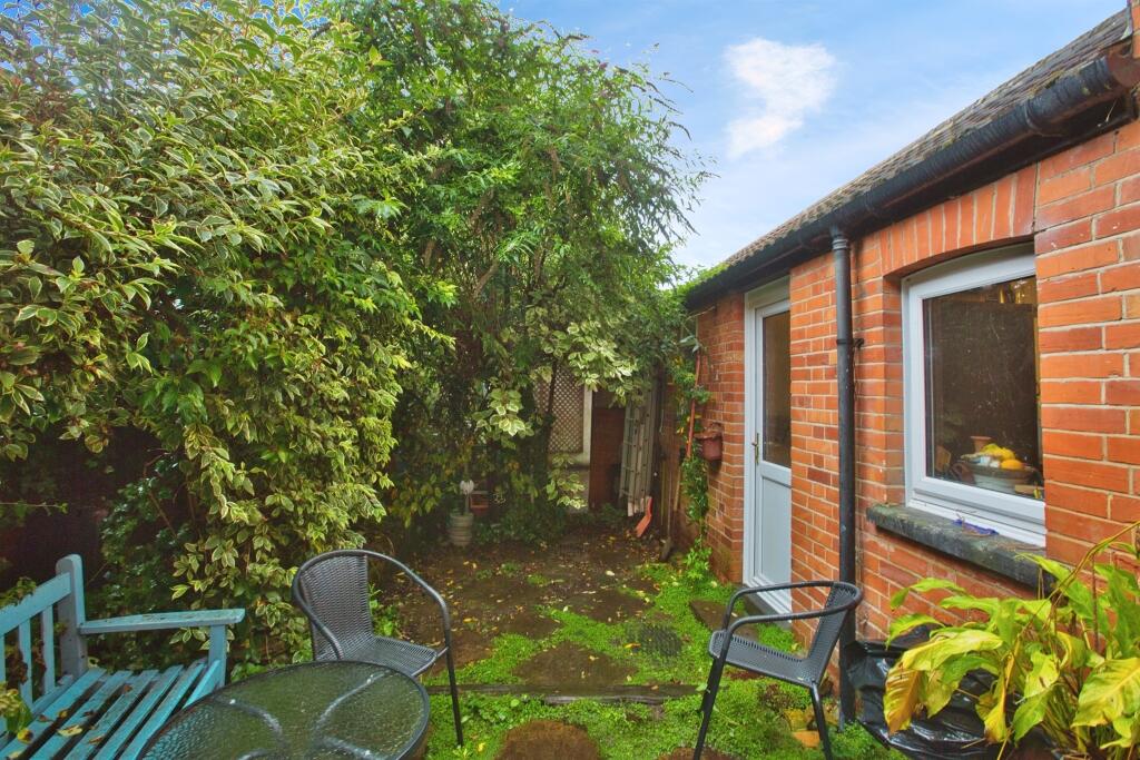 Additional image 17 of Colmer Road, Yeovil
