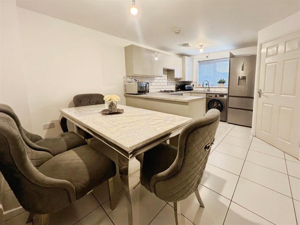 Additional image 5 of Blackthorne Close, Bradford, BD2 3DZ