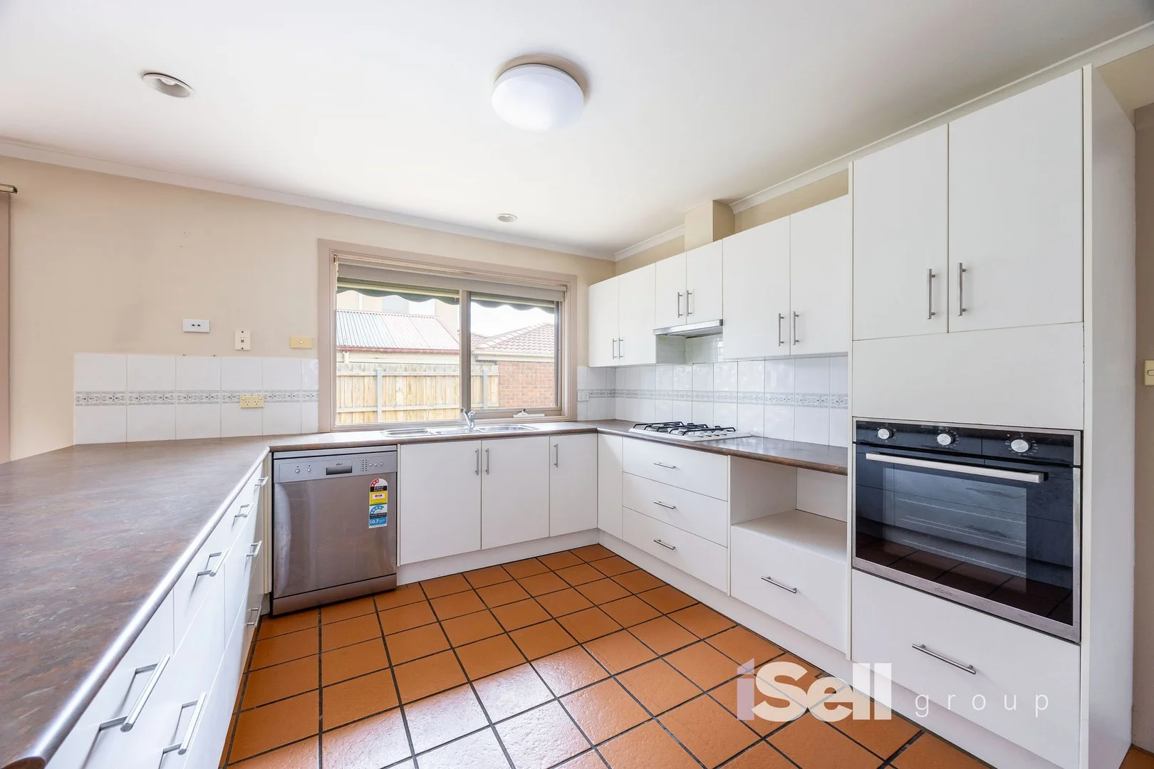 Additional image 9 of 33 Hedgeley Drive, Berwick VIC 3806