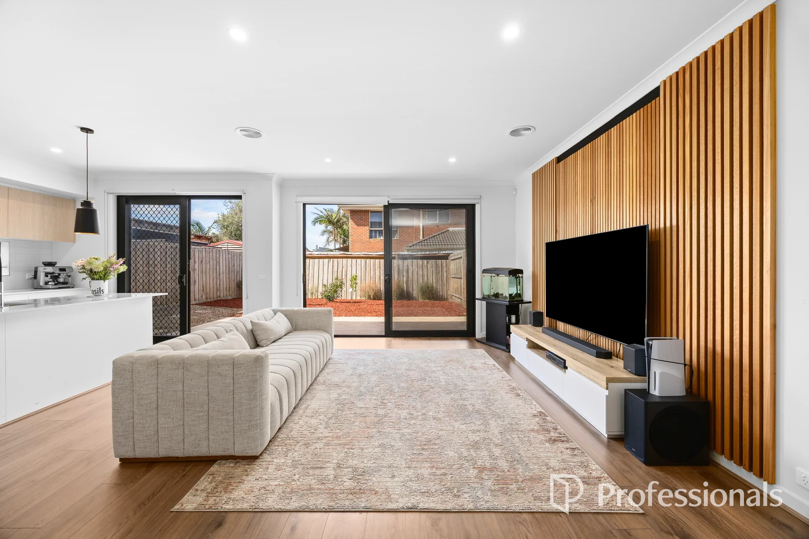 Additional image 3 of 44 Shoreline Crescent, Carrum Downs VIC 3201