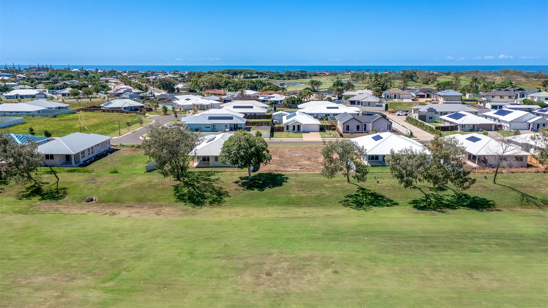Additional image 3 of 46 Golf View Drive, Coral Cove QLD 4670