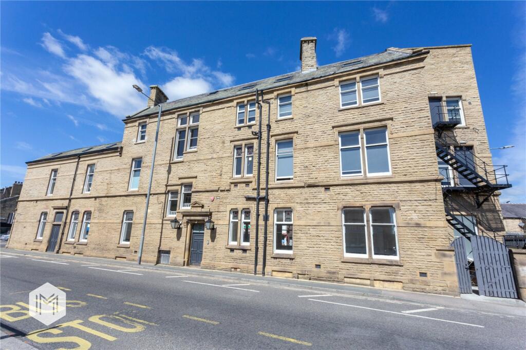 Colne Road, Burnley, BB10 1DU