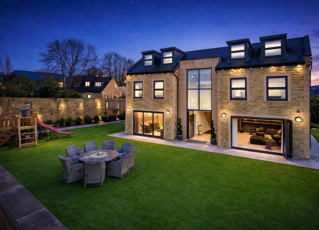 Mason House, Drighlington photo 2