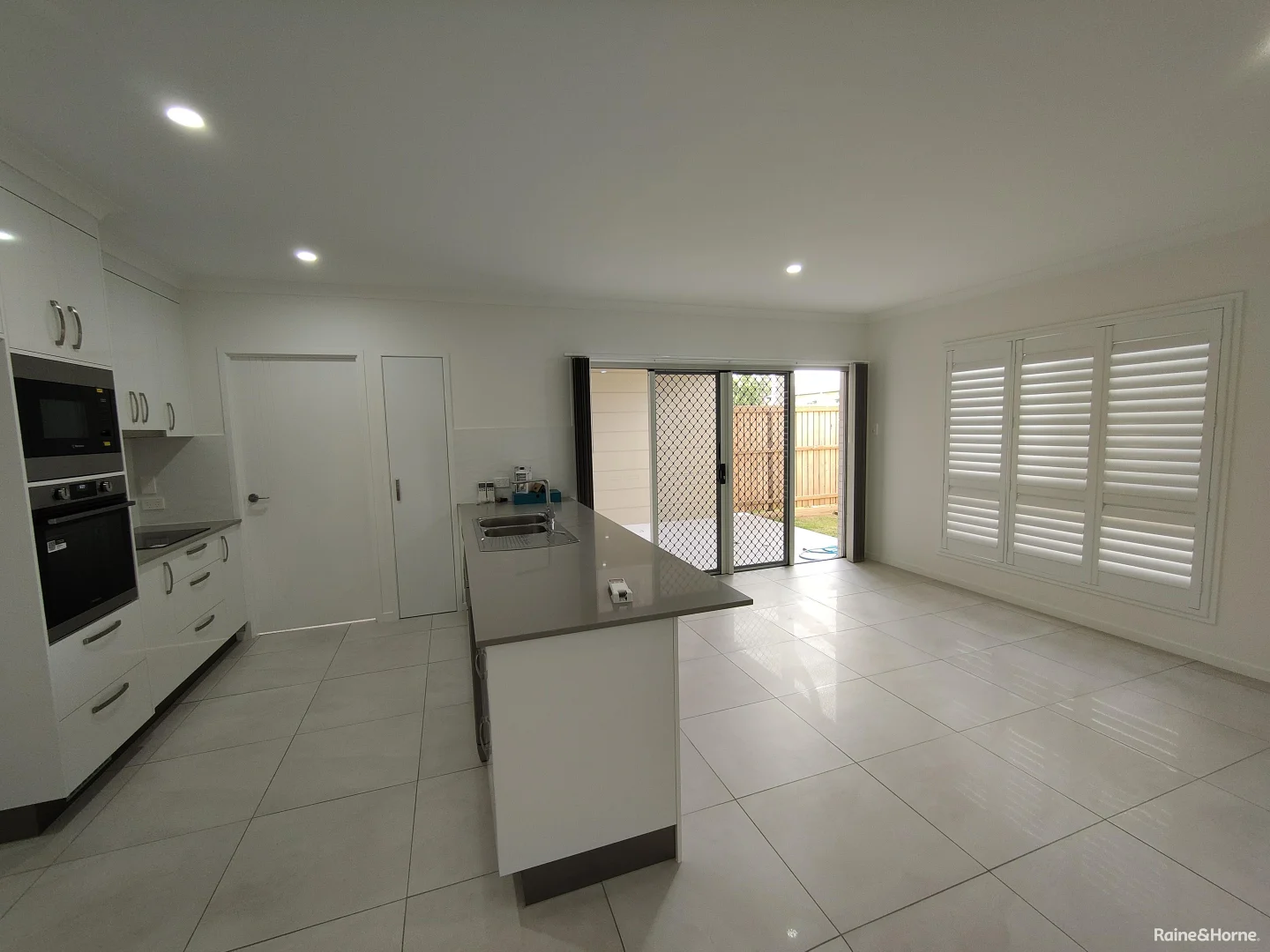 Additional image 4 of 12/3 Shell Street, Urangan QLD 4655