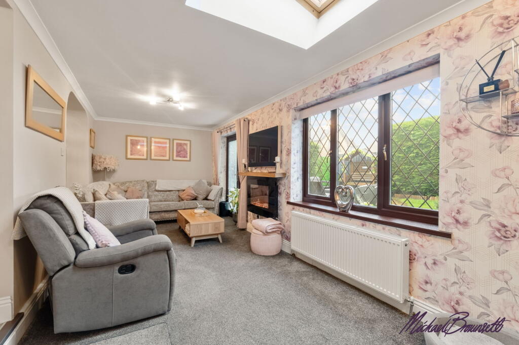 Additional image 3 of Upper Meadows, Queensbury, Bradford, BD13 2JY