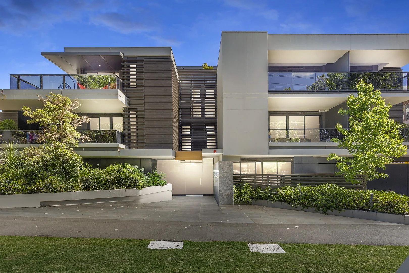 104/12-14 Dickens Street, Elwood VIC 3184