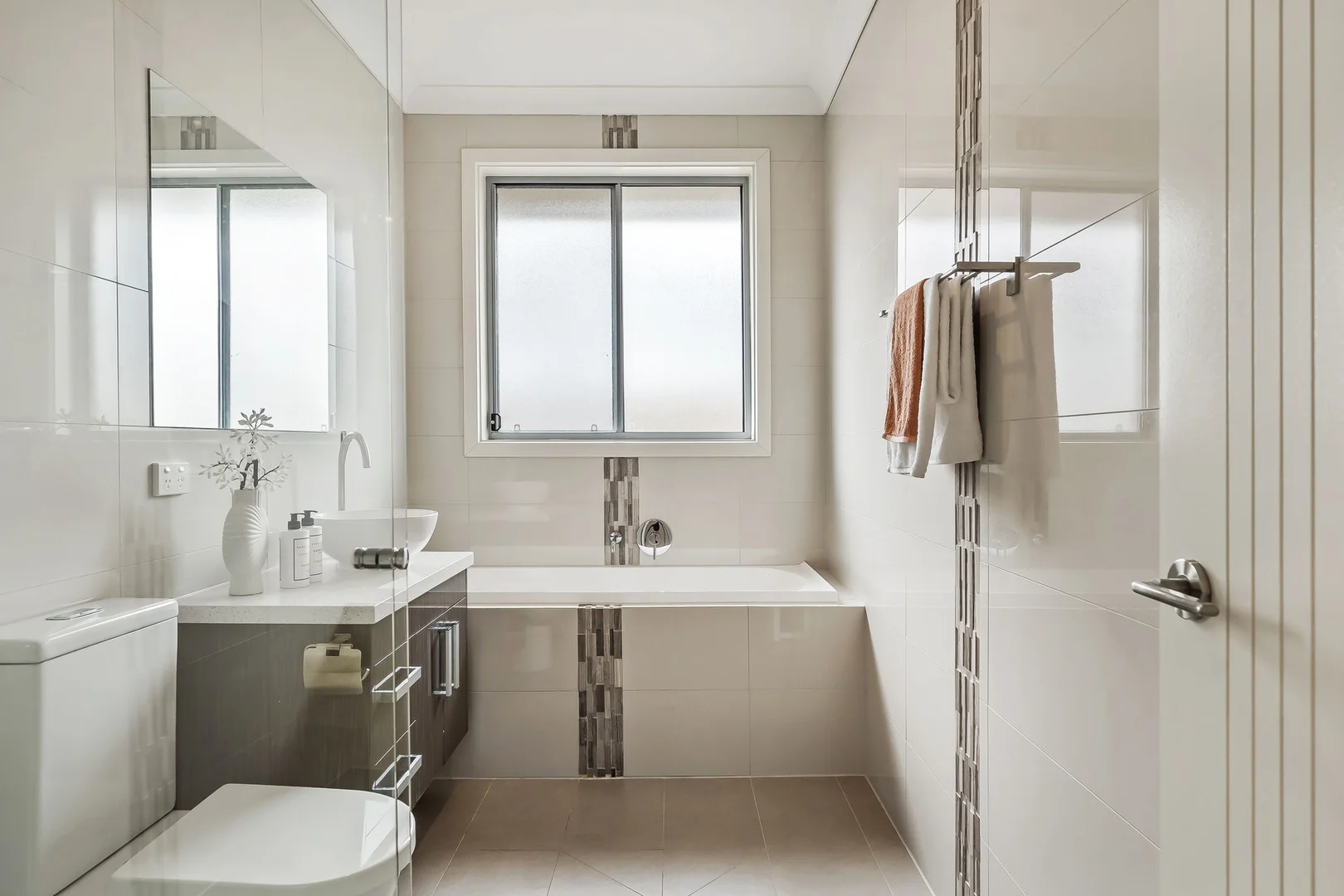 Additional image 12 of 8B Seaforth Avenue, Dover Gardens SA 5048