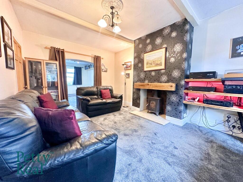 Kirkdene Avenue, Foulridge photo 2