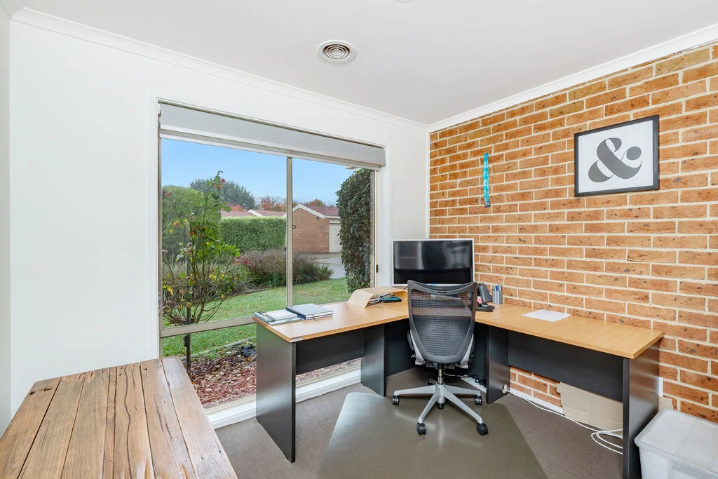 Additional image 8 of 2/31 Walker Crescent, Jerrabomberra NSW 2619