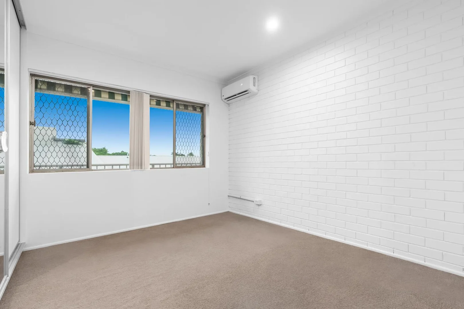 Additional image 4 of 4/15 Annie Street, Camp Hill QLD 4152