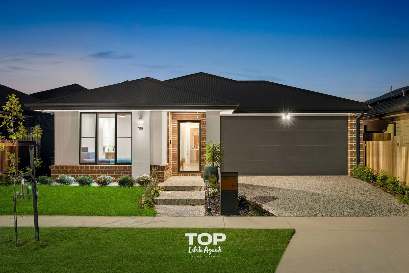 19 Celevan Street, Clyde North VIC 3978