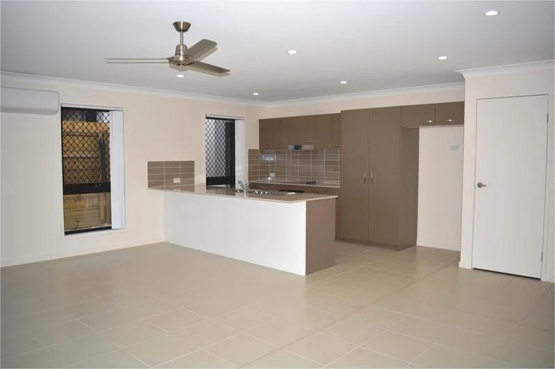 3 Ewan Street, Pimpama QLD 4209 photo 3