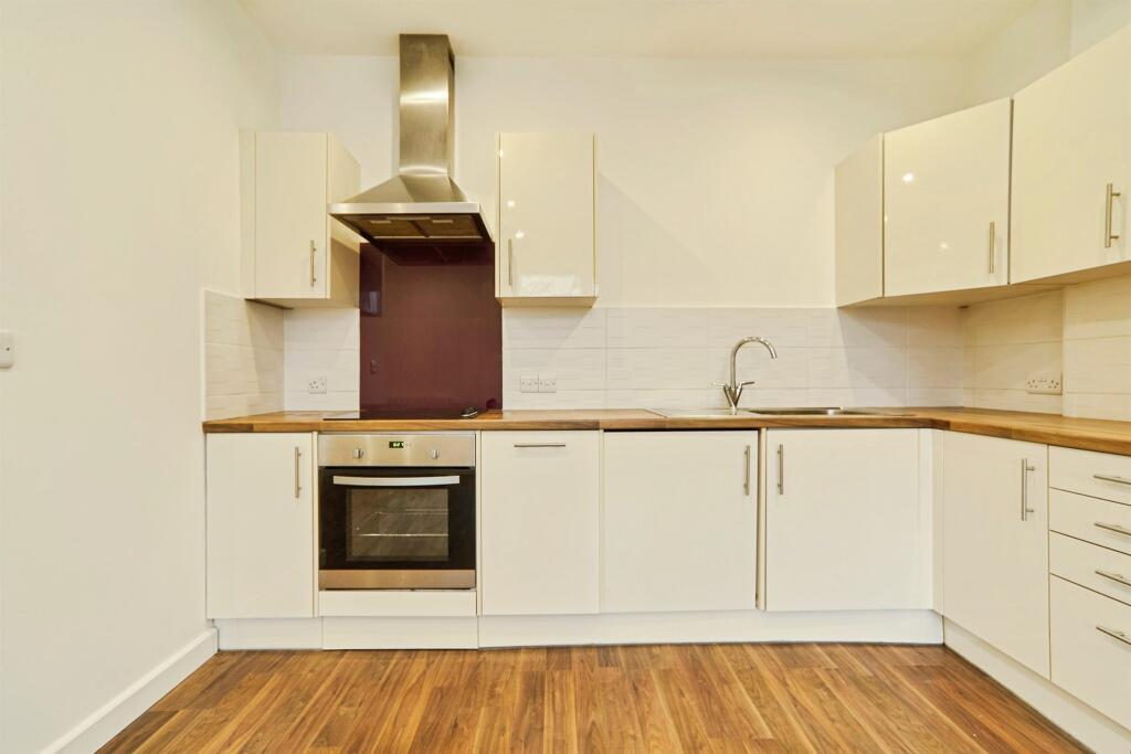 Dockfield Terrace, Shipley photo 5