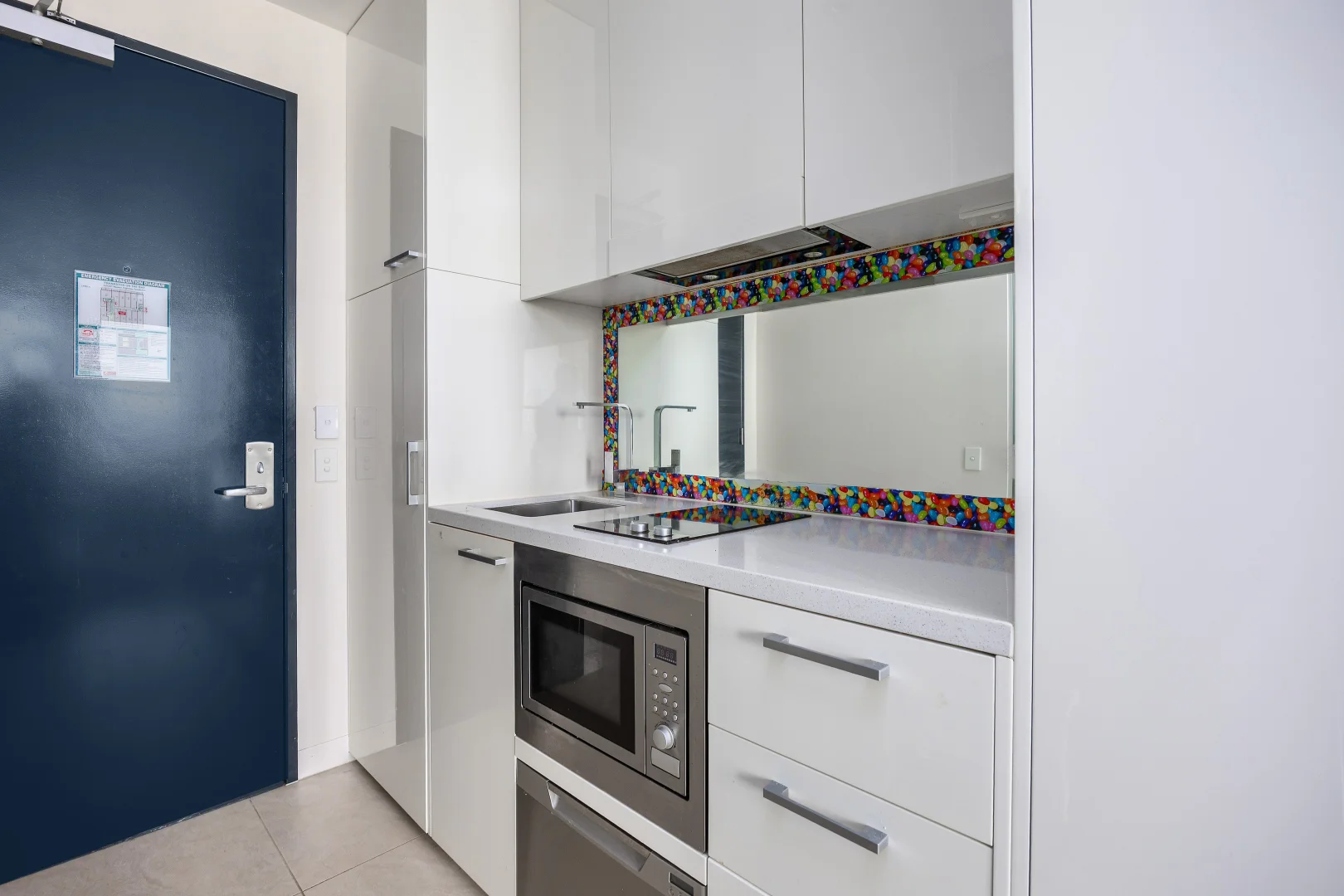 612/435 Nepean Highway, Frankston VIC 3199 photo 2