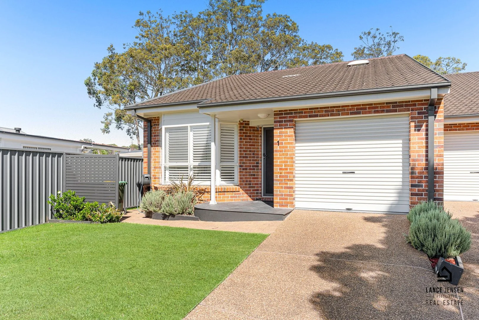 1/11 St Johns Drive, Croudace Bay NSW 2280