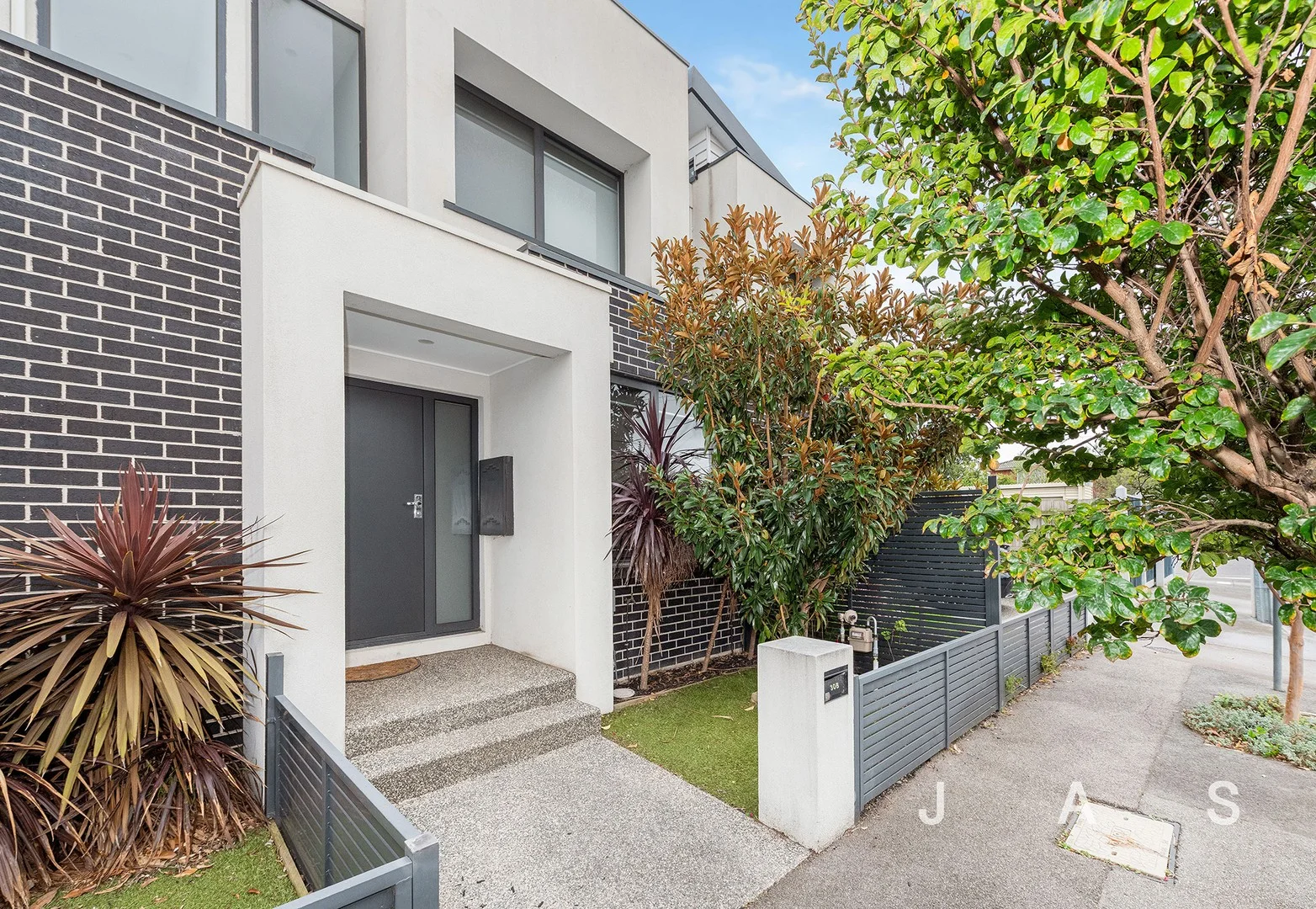 30B Liverpool Street, Footscray VIC 3011