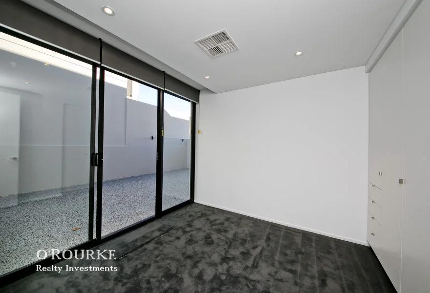 Additional image 11 of 19B Nautilus Crescent, Scarborough WA 6019