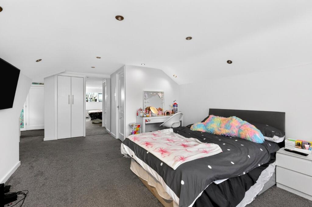 Additional image 18 of Whitechapel Road, Cleckheaton, BD19