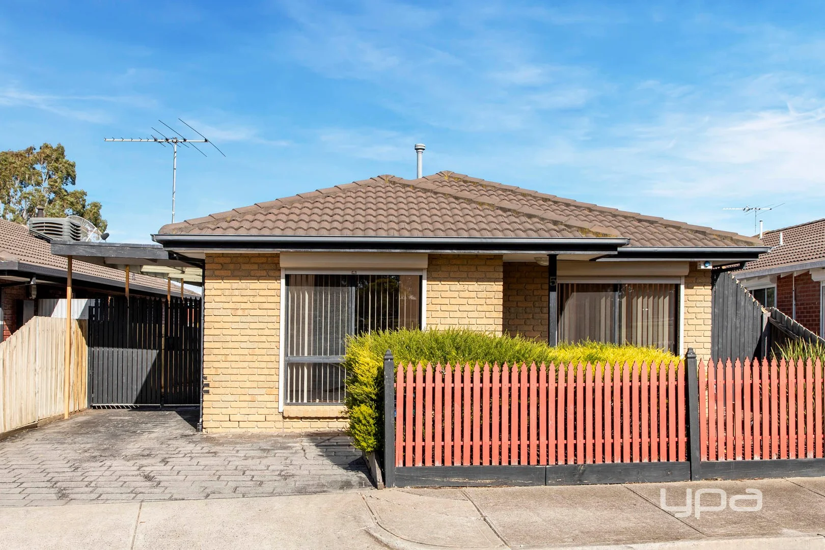 5 Granite Way, Delahey VIC 3037