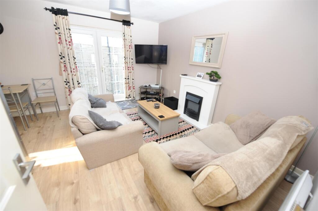 Additional image 2 of Longlands, Idle, Bradford