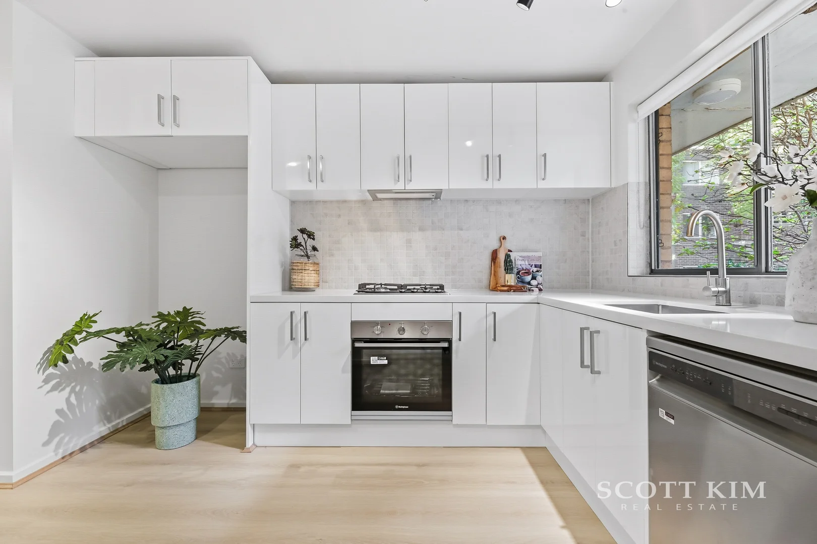 Additional image 4 of 2/147 Curzon Street, North Melbourne VIC 3051