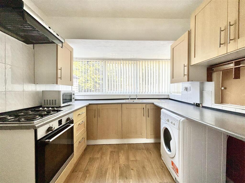 Additional image 3 of Pentland Avenue, Clayton, Bradford