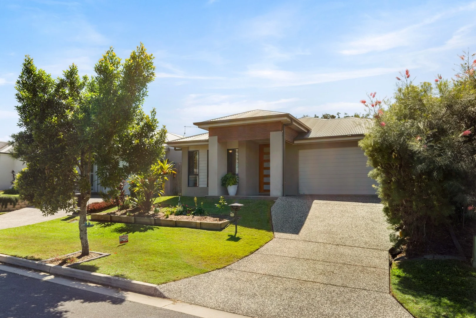 24 Sunwood Crescent, Maudsland QLD 4210