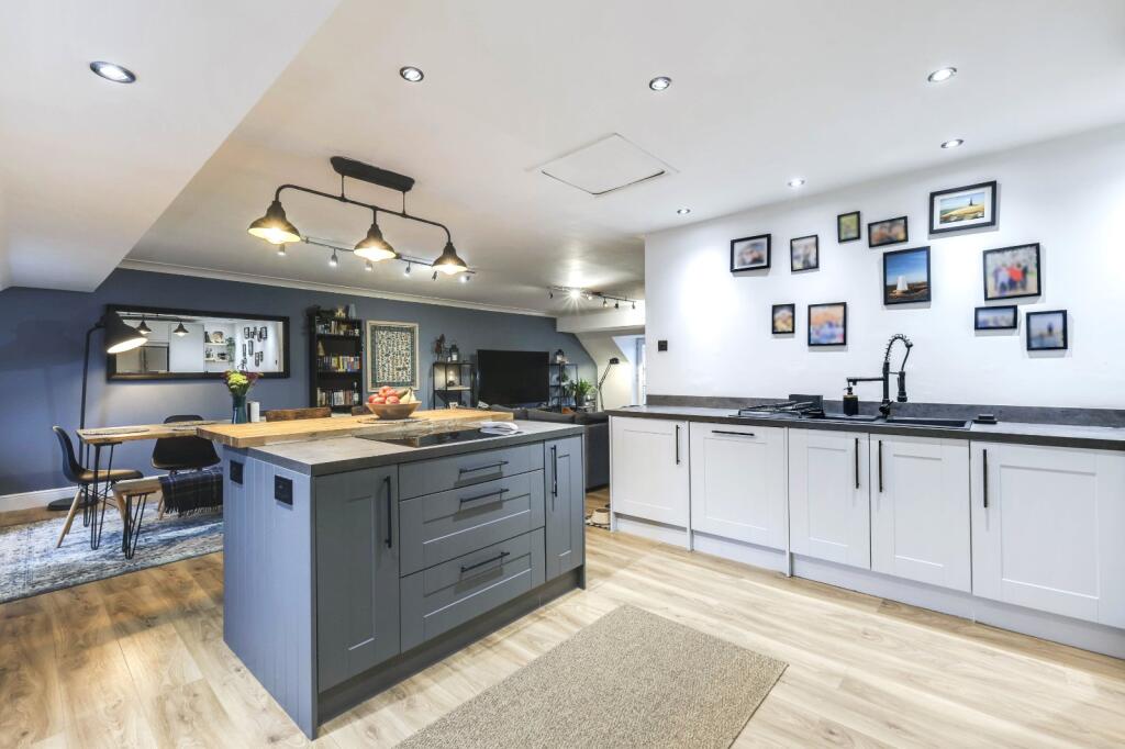 Additional image 6 of Waters Walk, Apperley Bridge, Bradford, West Yorkshire, BD10