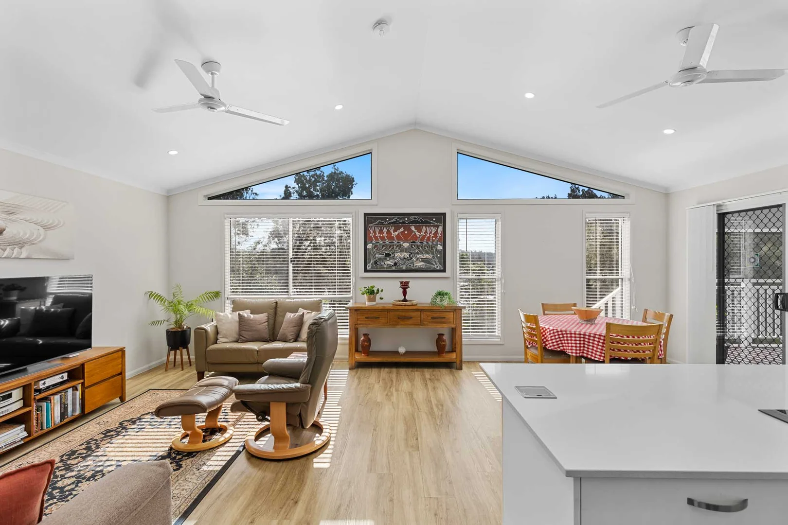 Additional image 3 of 19/1 Norman Street, Lake Conjola NSW 2539