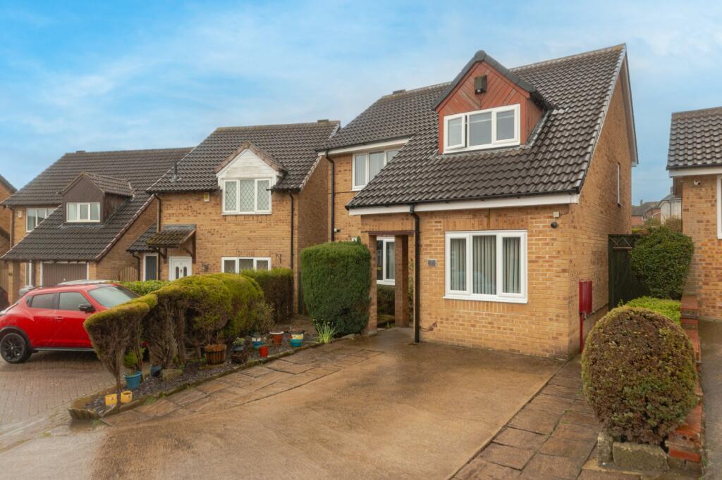 Carnoustie Grove, Bingley, West Yorkshire, BD16