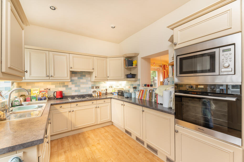 Additional image 9 of Kings Grove, Bingley, West Yorkshire, BD16
