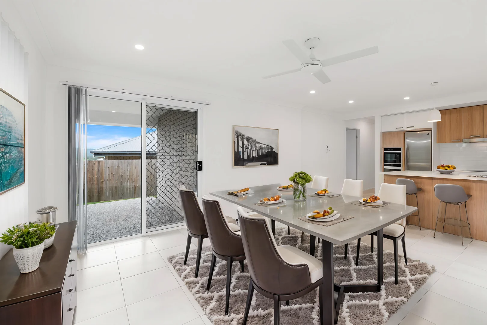 11 Byfield Place, Yarrabilba QLD 4207 photo 2