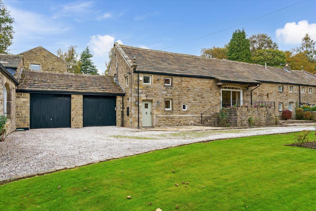 Kildwick Hall Mews, Kildwick, Keighley, North Yorkshire, BD20