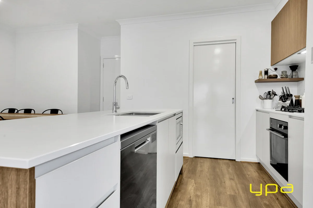 Additional image 6 of 28 Myrtle Walk, Cranbourne West VIC 3977