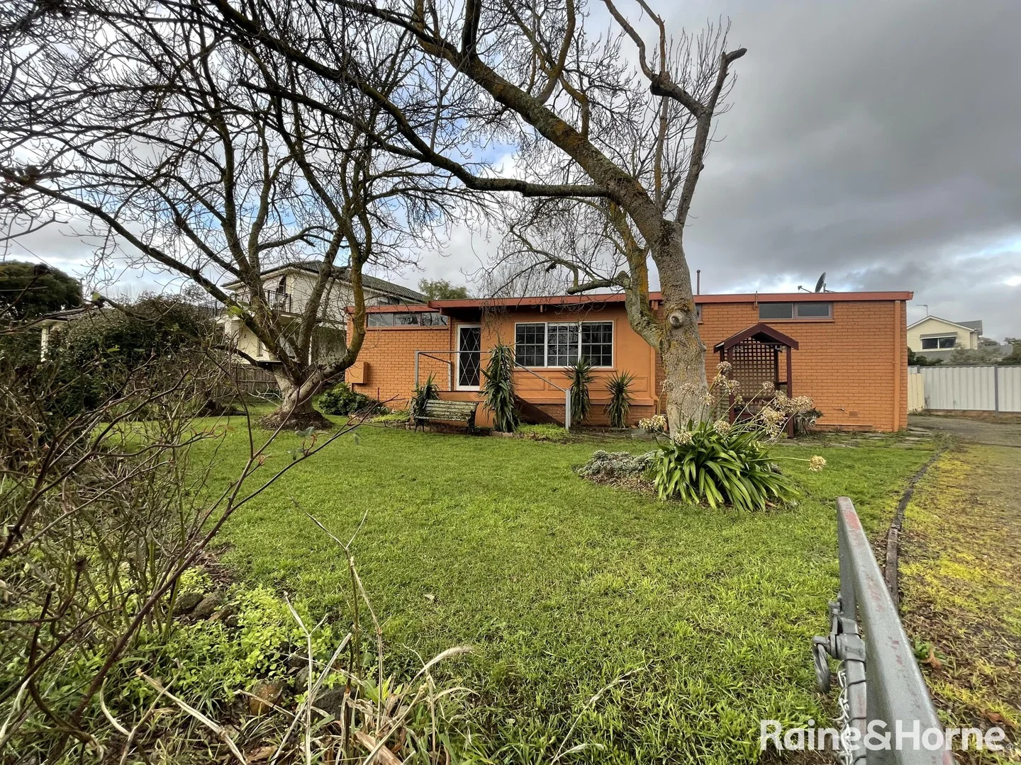 2 Barton Street, Kyneton VIC 3444