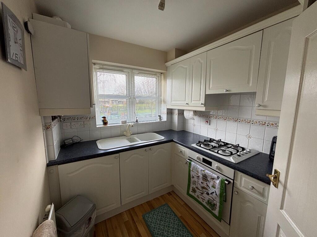 Townfield, BD15 photo 4