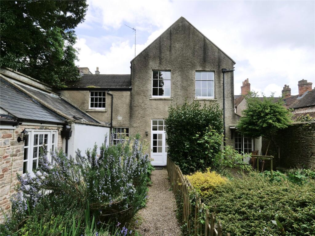 Superb Flat with Garden & Parking in Central Wells photo 2
