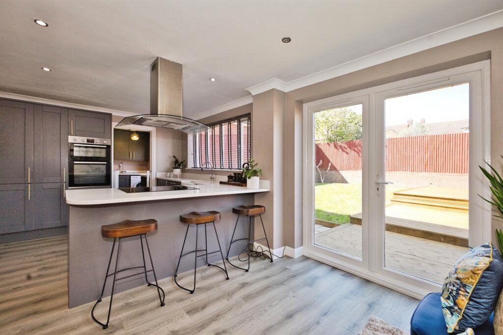 Poplar Drive, Yeovil photo 4
