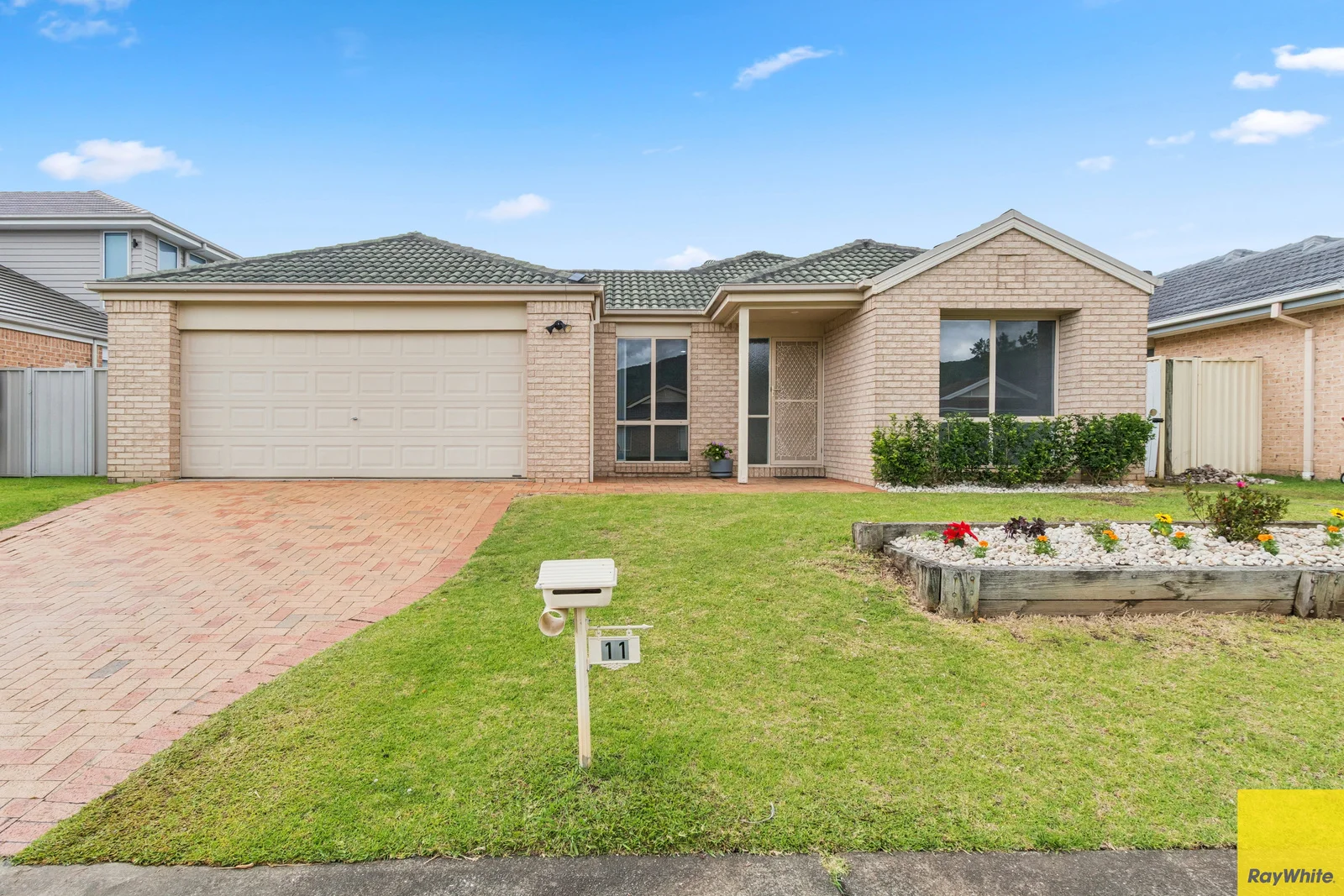 11 Silverwood Place, Horsley NSW 2530