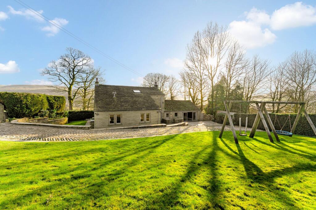 Additional image 42 of Hurst Lane, Rossendale, BB4 | 4/5 Bedroom Period Home With Stunning Views, Close to Rawtenstall