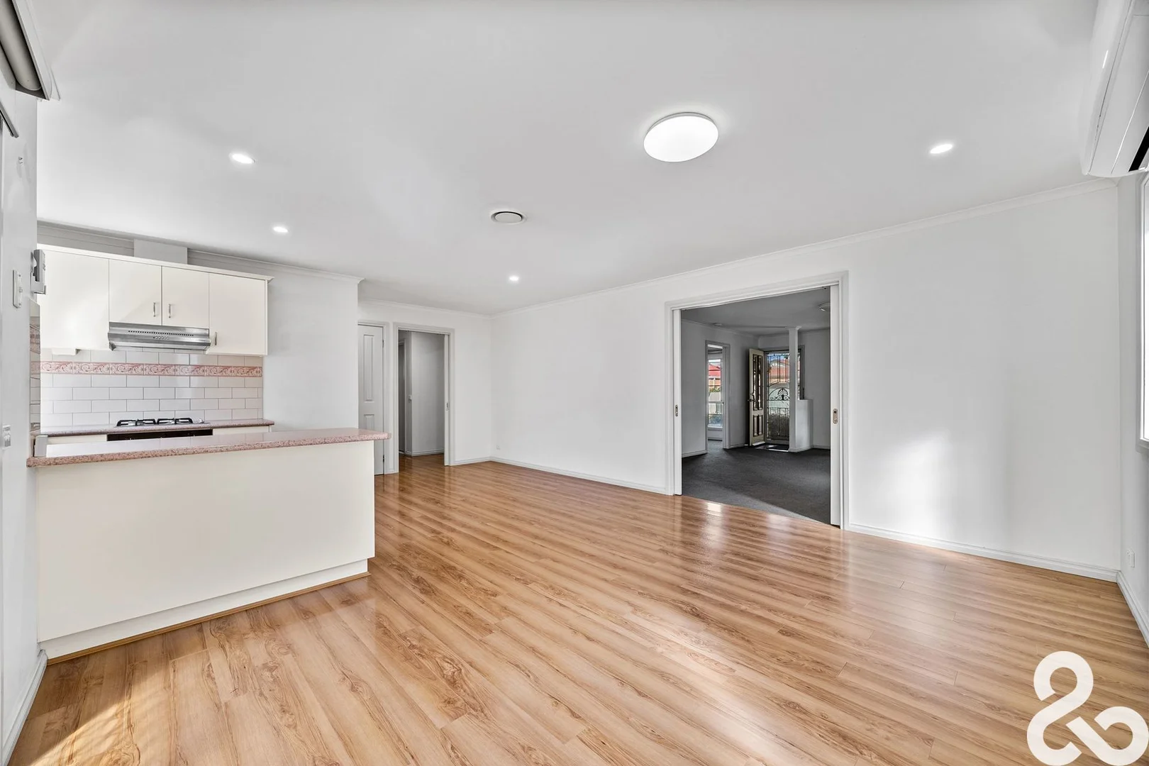 Additional image 5 of 1 Yunupingu Court, Mill Park VIC 3082
