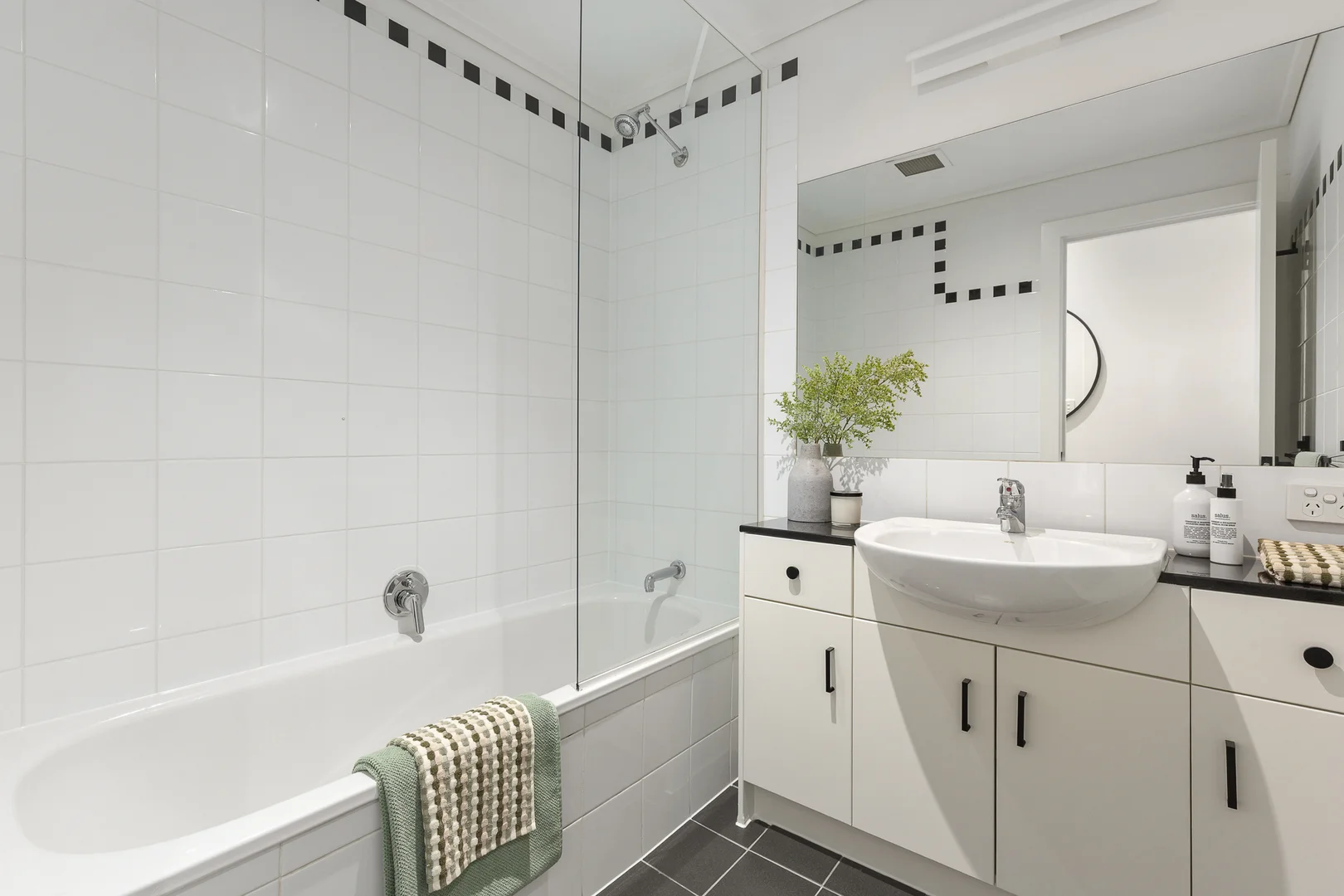 Additional image 7 of 2/5 Ardoch Avenue, St Kilda East VIC 3183