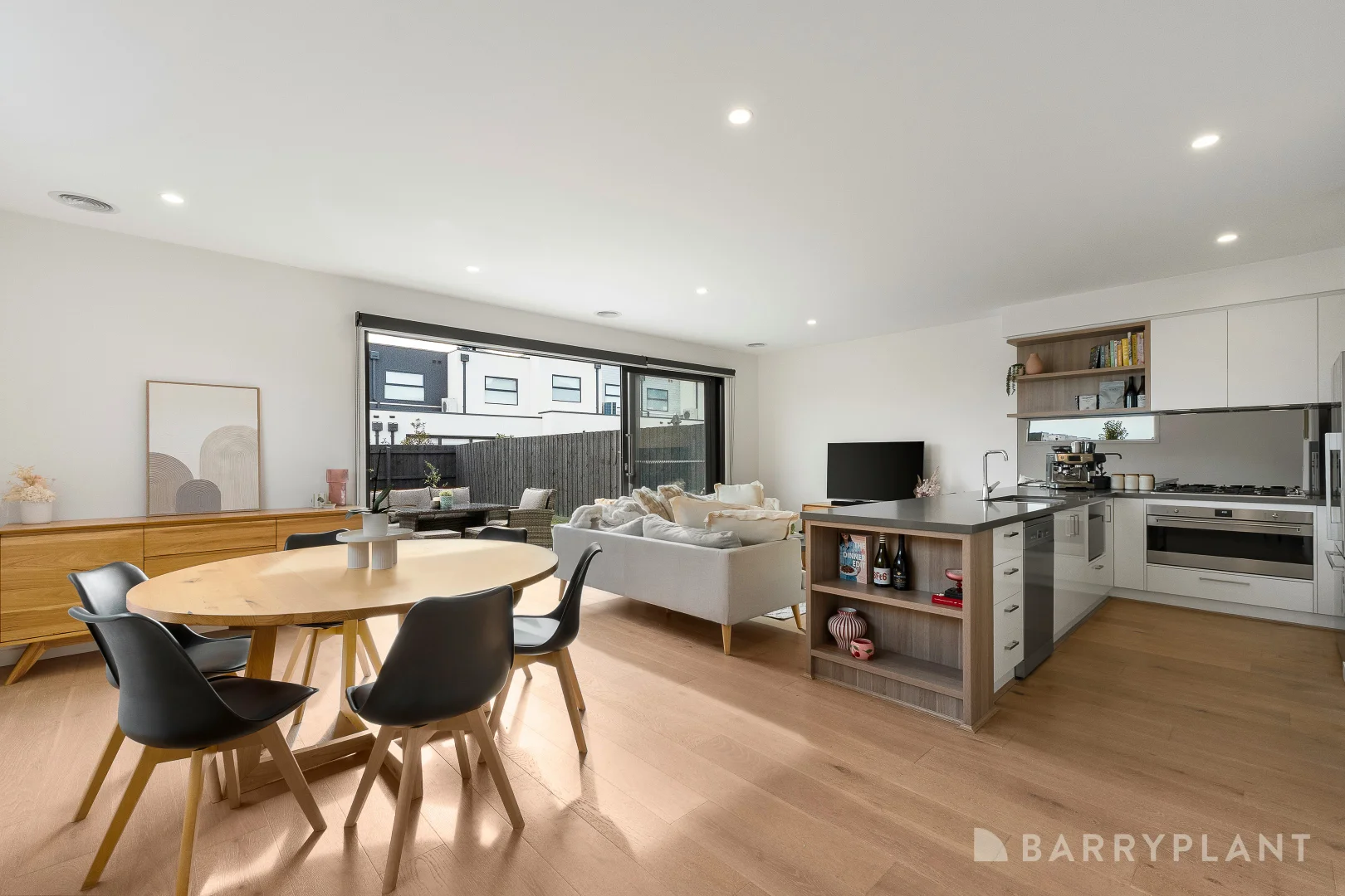 Additional image 2 of 18 Savoy Grove, Cranbourne North VIC 3977
