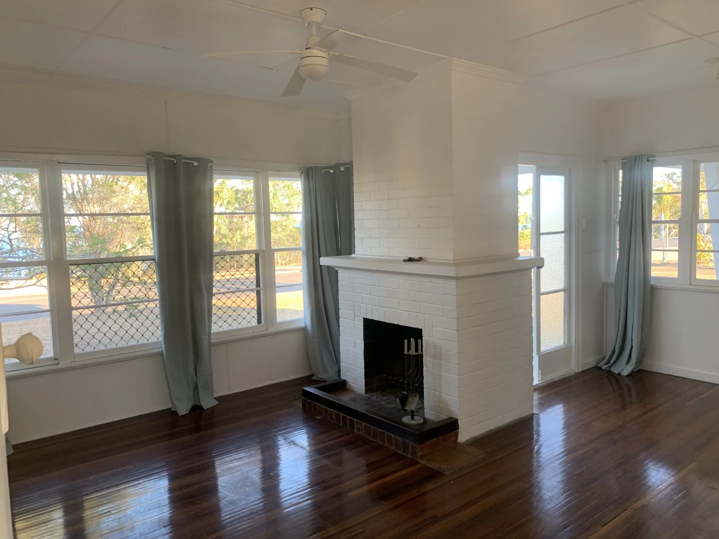 109 Esplanade, Point Vernon QLD 4655 photo 4