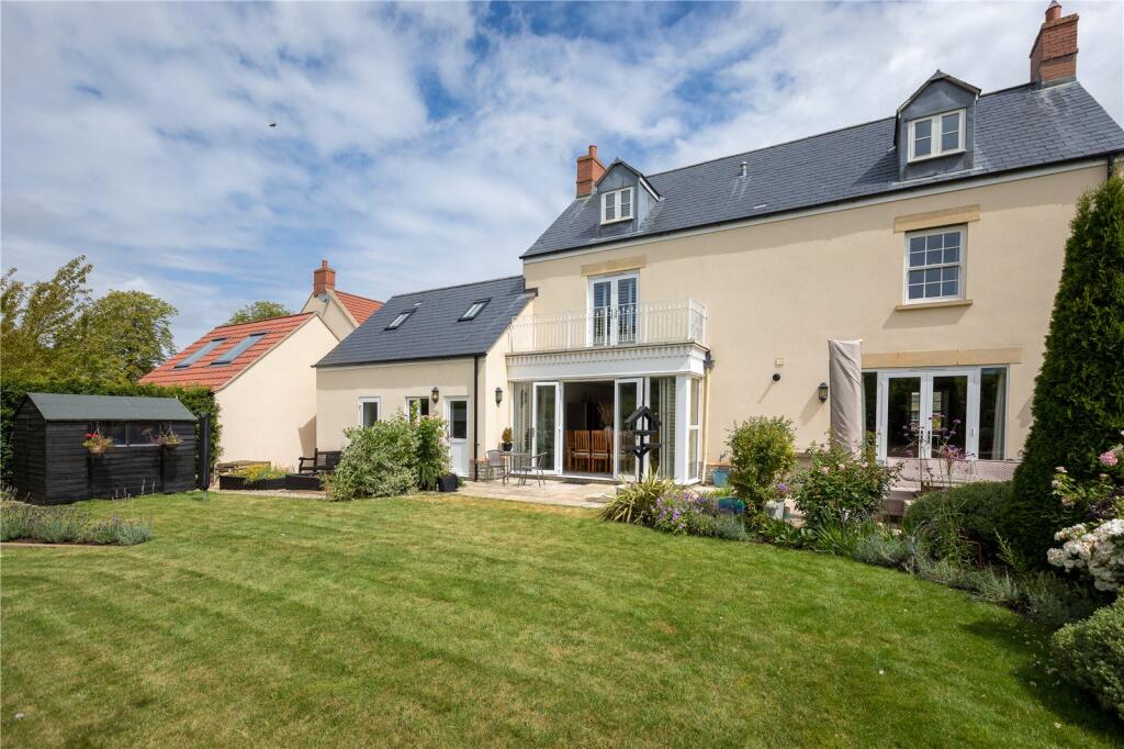 Five Bedroom Detached House in Butleigh photo 2