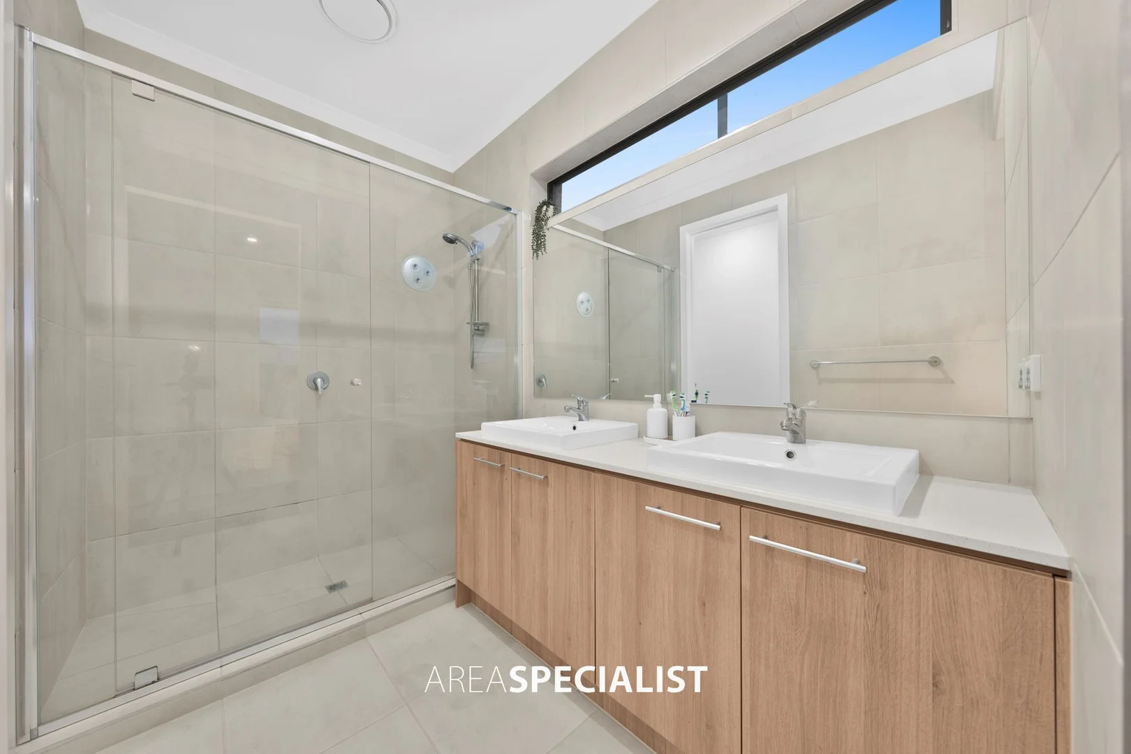 Additional image 14 of 18 Celevan Street, Clyde North VIC 3978