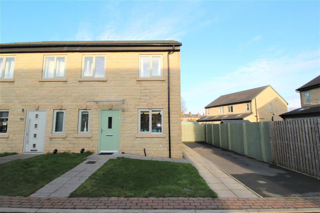Delf Hill Close, Low Moor, Bradford