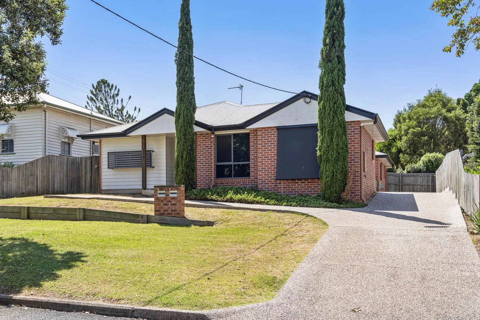 2/2a Beatty Street, Mount Lofty QLD 4350